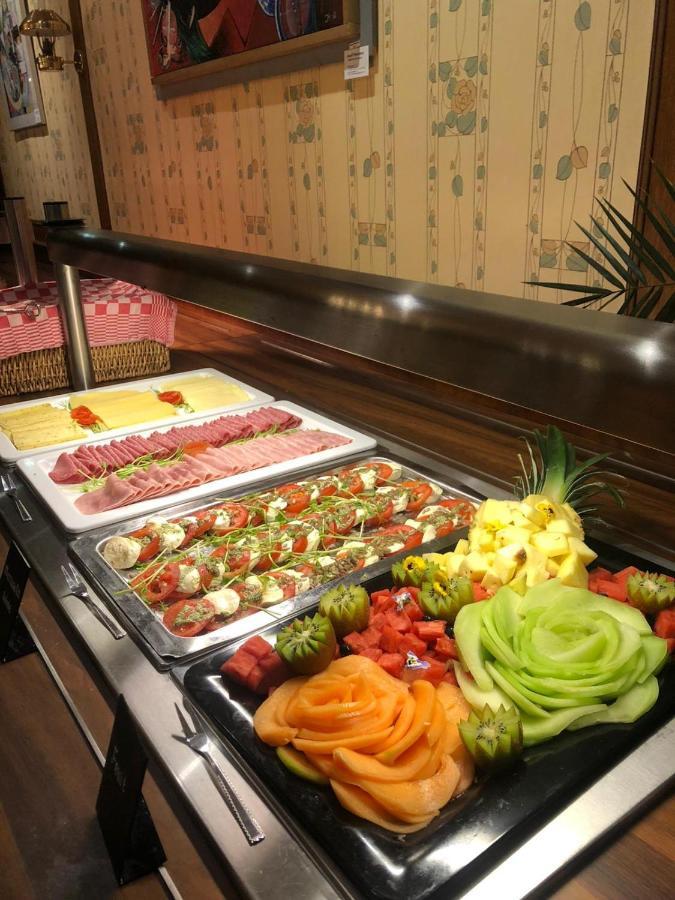 Hotel Restaurant 'T Heerenlogement Harlingen Zewnętrze zdjęcie