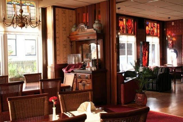 Hotel Restaurant 'T Heerenlogement Harlingen Zewnętrze zdjęcie